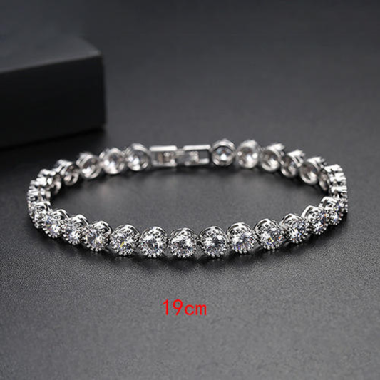 LuxeLink Classic 6MM Round Brilliant Cut Iced Out Tennis Bracelet
