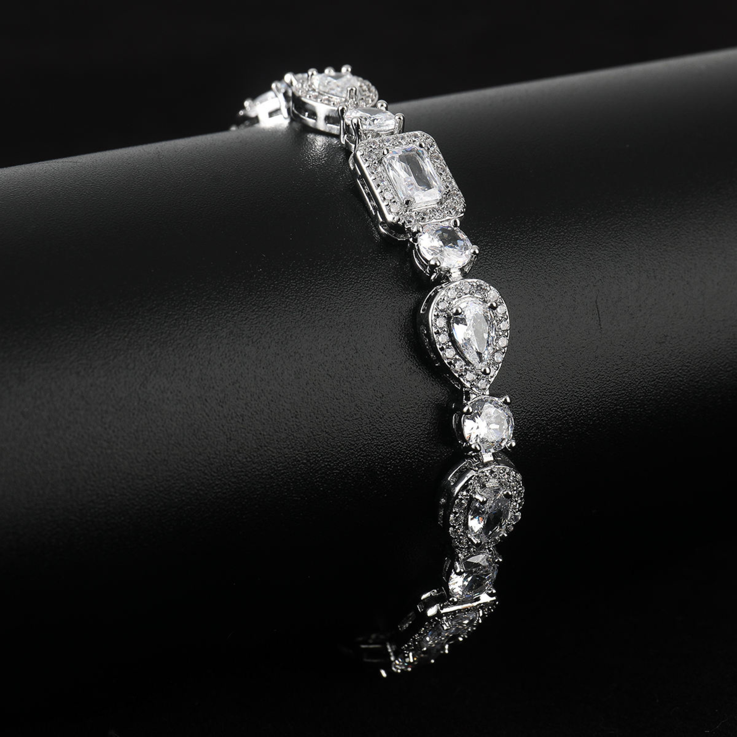 LuxeLink Classic 5MM Iced Out Bling Tennis Bracelet